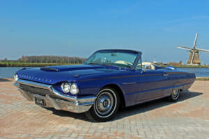 Image 1/30 of Ford Thunderbird (1964)