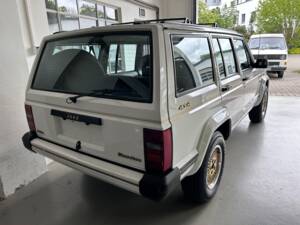 Image 9/21 of Jeep Cherokee (1989)
