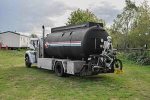 Image 12/50 de International Harvester K6 (1942)