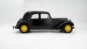 Image 6/15 of Citroën Traction Avant 11 BL Légère (1938)