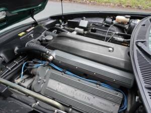 Image 18/19 of Aston Martin V8 Coupé (1996)