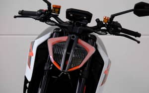 Image 29/83 of KTM 1290 Super Duke R (2018)