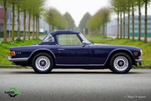 Image 31/42 of Triumph TR 6 PI (1972)