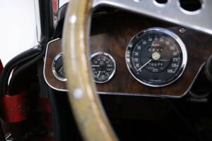 Image 8/50 of Austin-Healey 3000 Mk III (BJ8) (1964)