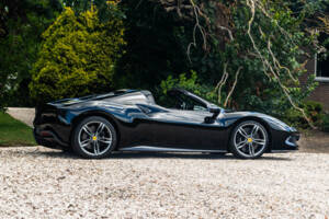 Immagine 7/15 di Ferrari 296 GTS (2024)