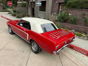 Image 20/50 of Ford Mustang 200 (1968)