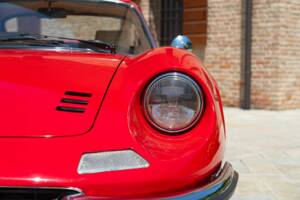 Afbeelding 20/50 van Ferrari Dino 246 GT (1971)