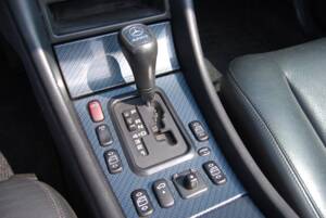 Image 28/46 of Mercedes-Benz CLK 200 (1999)