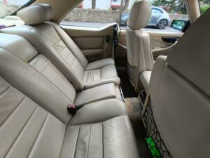 Bild 39/47 von Mercedes-Benz 560 SEC (1987)
