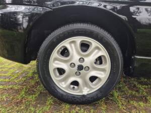 Immagine 25/33 di Mazda MX-3 1.8 (1991)