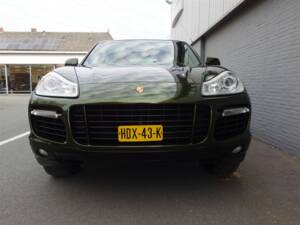 Image 7/99 of Porsche Cayenne Turbo (2007)