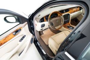 Bild 6/32 von Jaguar XJ 8 3.5 (2005)