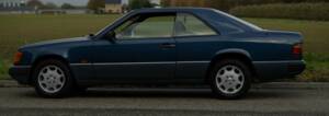 Bild 79/79 von Mercedes-Benz 200 CE (1993)