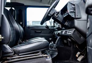 Image 40/41 of Land Rover Defender 90 (2004)