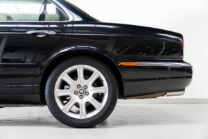 Bild 28/32 von Jaguar XJ 8 3.5 (2005)