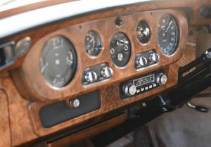 Image 31/50 de Bentley S 3 (1963)