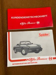 Bild 19/19 von Alfa Romeo 2.0 Spider (1990)