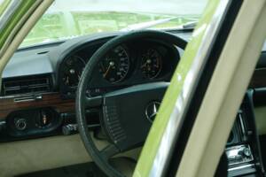 Image 42/50 de Mercedes-Benz 450 SEL 6,9 (1976)