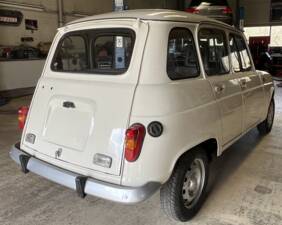 Image 27/50 of Renault R 4 (1987)