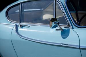 Image 32/50 of Volvo 1800 S (1964)