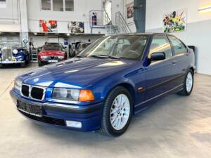 Imagen 5/51 de BMW 323ti Compact (1998)