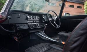 Image 4/50 de Jaguar Type E V12 (2+2) (1973)