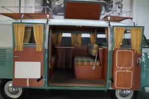 Image 27/50 of Volkswagen T1 panel van (1964)