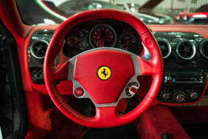 Bild 33/54 von Ferrari F430 (2006)