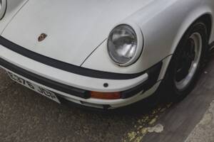 Image 10/33 of Porsche 911 Carrera 3.2 (1988)
