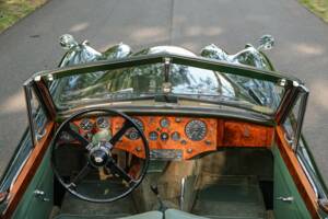 Image 18/50 of Jaguar XK 120 DHC (1953)