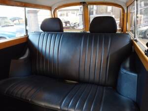 Immagine 17/29 di Morris Minor 1000 Traveller (1968)