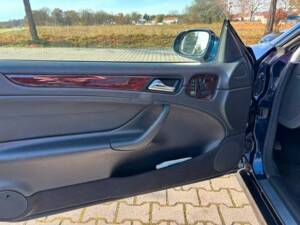 Image 9/16 de Mercedes-Benz CLK 320 (1999)