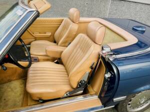 Image 21/36 de Mercedes-Benz 560 SL (1986)