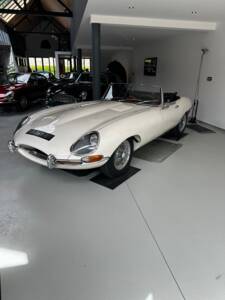 Immagine 6/22 di Jaguar E-Type 3.8 Flat Floor (1961)