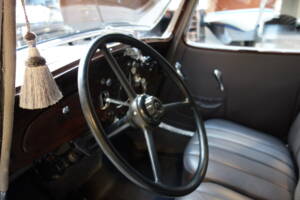 Image 24/30 of Citroën Traction Avant 7 C (1935)