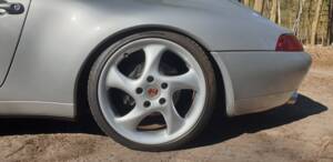 Image 19/116 of Porsche 911 Carrera (1997)