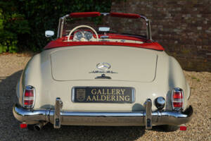 Imagen 24/50 de Mercedes-Benz 190 SL (1962)