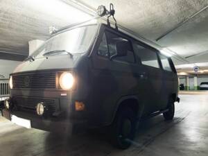 Bild 4/6 von Volkswagen T3 Caravelle 2.1 (1989)