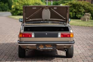 Image 18/76 of BMW 323i (1982)