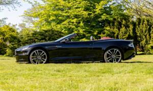 Image 6/39 of Aston Martin DBS Volante (2011)