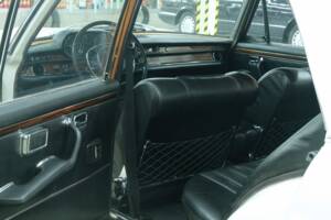 Afbeelding 26/70 van Mercedes-Benz 300 SEL (1968)