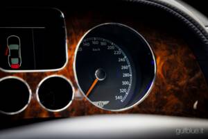 Image 28/75 of Bentley Continental GT (2004)
