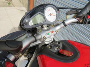 Bild 11/43 von MV Agusta Brutale 750 S (2006)
