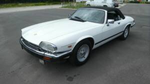 Image 4/8 of Jaguar XJS 5.3 V12 (1989)