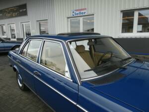 Imagen 19/21 de Mercedes-Benz 200 D (1984)