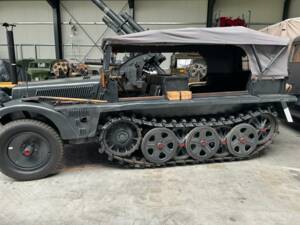 Image 1/12 of Saurer Austria Sd.Kfz. 10 (1941)