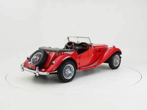 Image 2/15 of MG TF 1500 (1954)