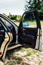 Image 20/57 de Mercedes-Benz 500 SE (1992)