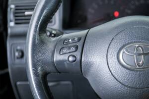 Bild 15/30 von Toyota Corolla 1.6 VVT-i (2005)
