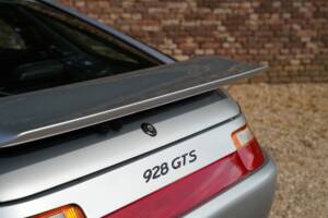 Image 9/50 of Porsche 928 GTS (1993)
